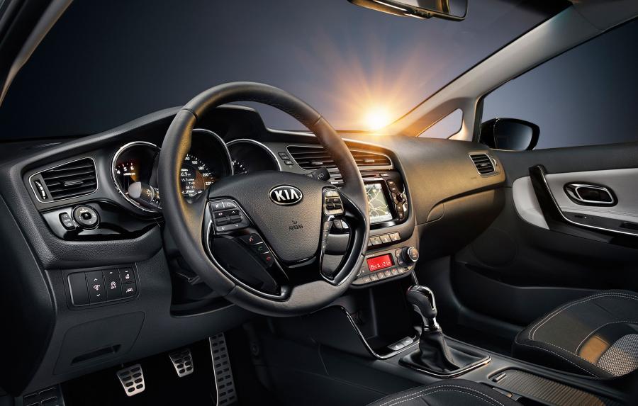  Kia cee&rsquo;d 2012 года  (фото 3 из 72)